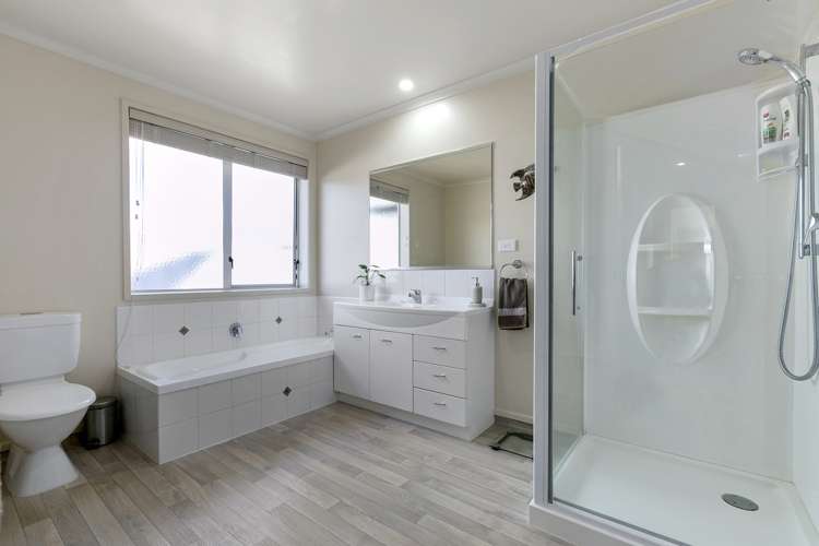 6 Stenning Place Papamoa_11