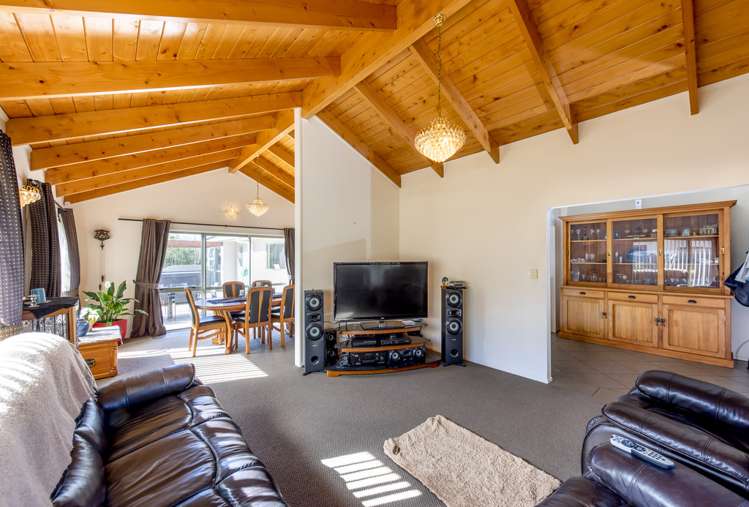 4 Crannog Fen Wattle Downs_9