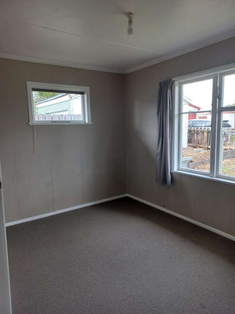 37 Swansea Road Stratford_5