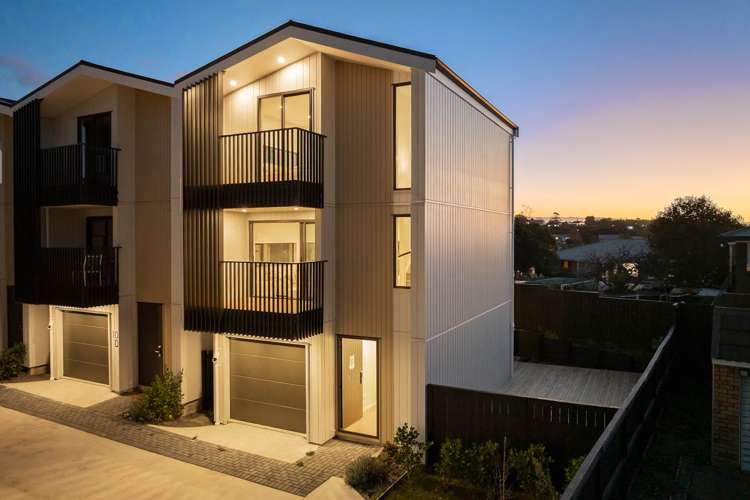 10-12 White Heron Drive Massey_59