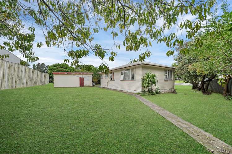 64 Fisher Crescent Otara_3