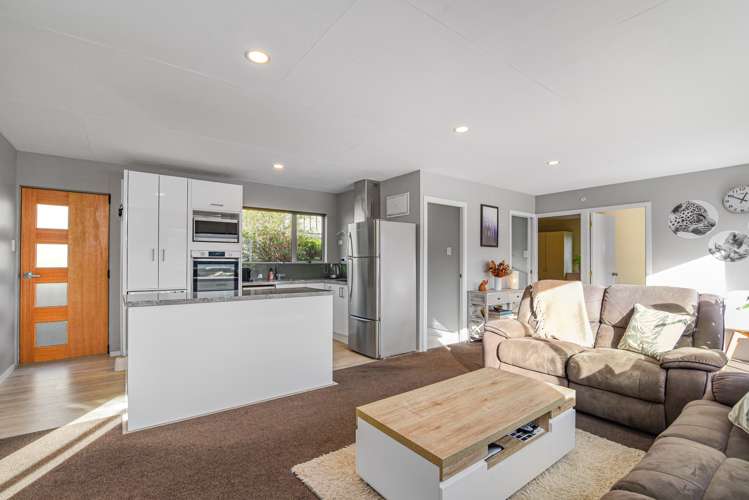 5 Lennox Street North East Valley_17