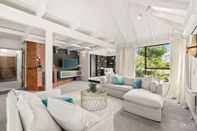 32 Saint Columbans Grove_3