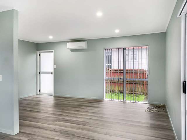 2/155 Te Irirangi Drive Flat Bush_1