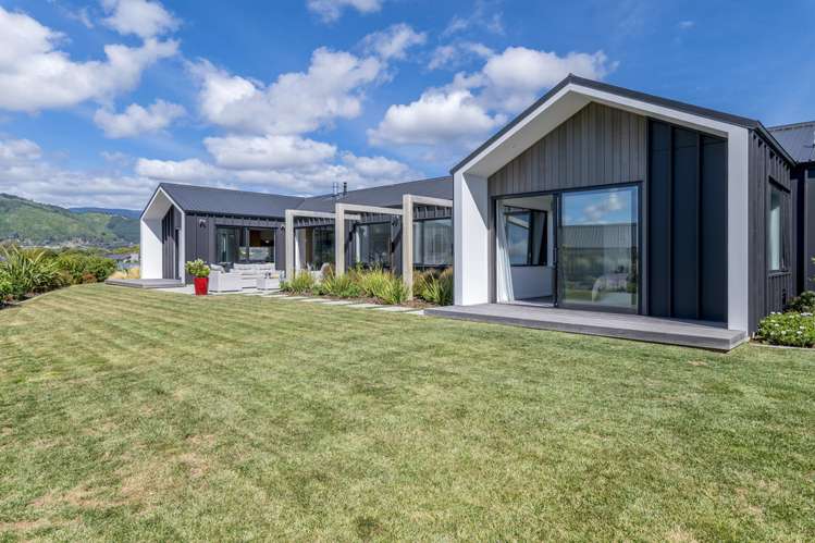 46 Ferndale Drive Waikanae_10