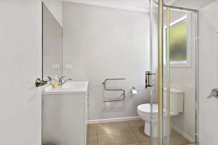 33 Franklyn Road Tawa_10