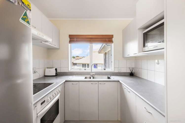 37 Central Park Drive Te Atatu South_8