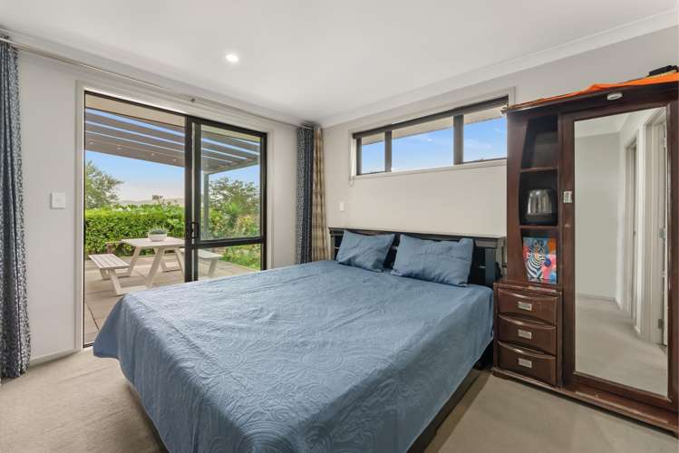 8 Ballintoy Park Drive Welcome Bay_8