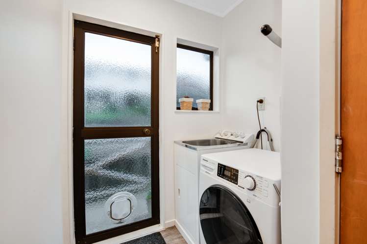 45 Swann Beach Road Stanmore Bay_14