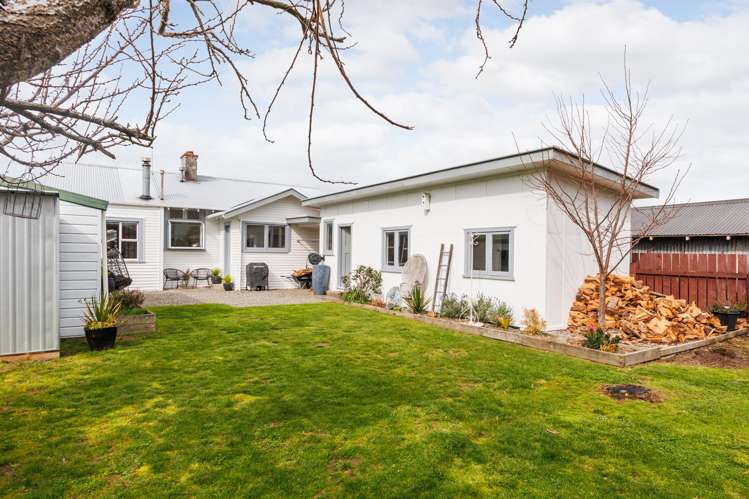 25 Argyle Avenue Takaro_16