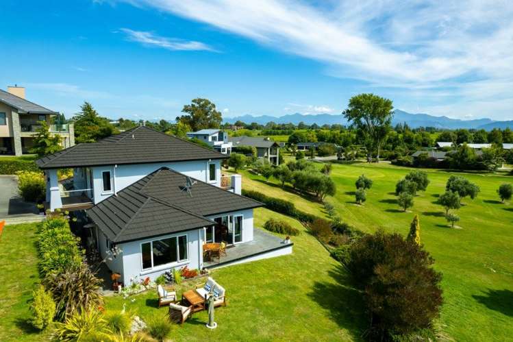 23 Pine Hill Rise Fairhall_5