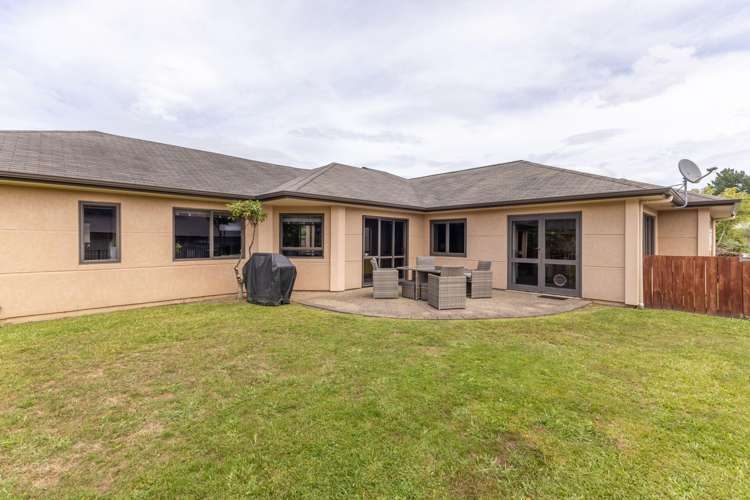 73 St James Drive Huntington_18