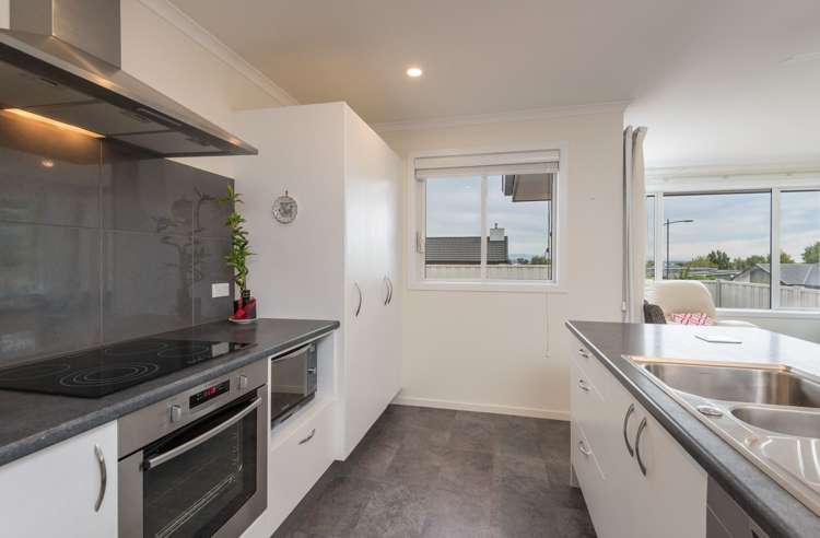 20 Concordia Drive Richmond_20