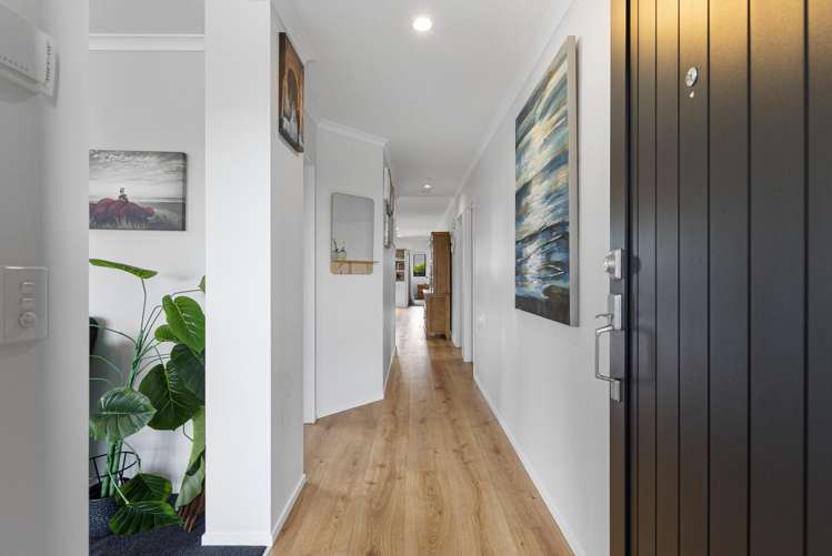 9 Orchard Terrace Riverhead_21