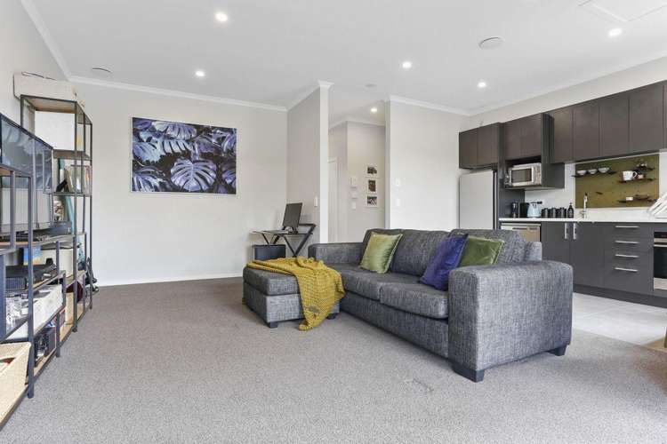 2/7 Uku Lane Hobsonville_1