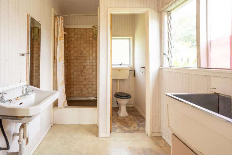 24 South Highway Whitianga_19