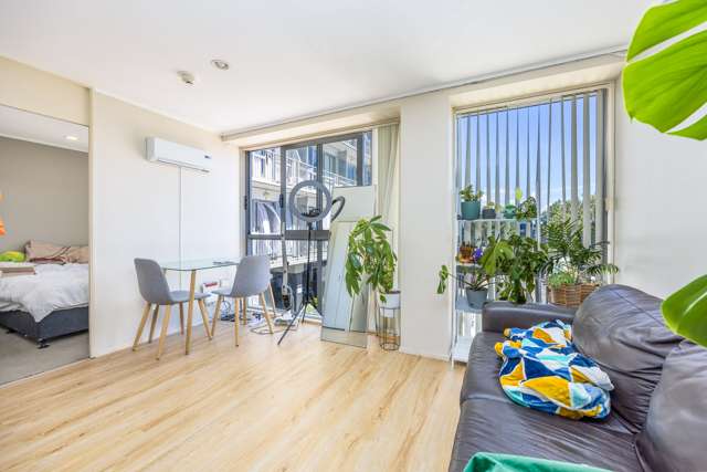 A Touch of Zest in Central Auckland