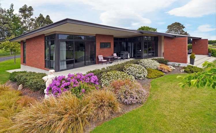 48 Waihola Highway Milton_1