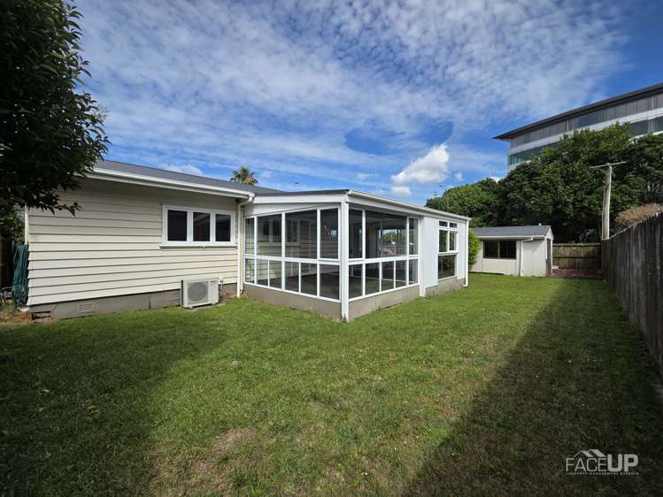 1/16 Northcote Road Takapuna_8