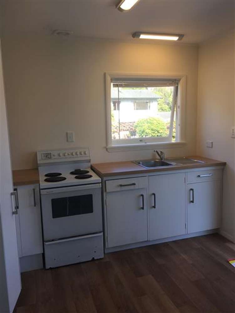 2/200 Nile Street 10810_1