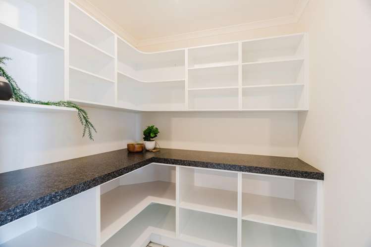 52 Palliser Drive Huntington_14