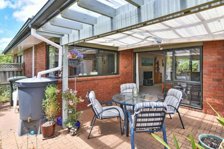 6 Aberdeen Crescent Wattle Downs_6