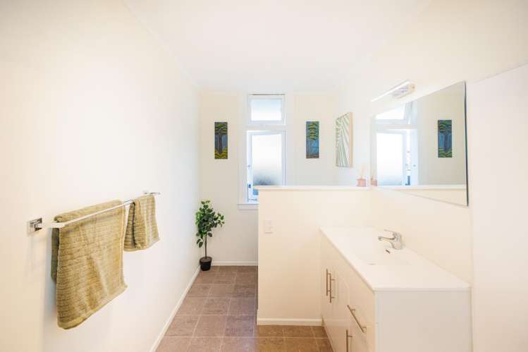 22 Matipo Street Takaro_16