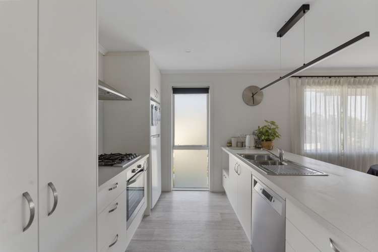 2 Olivias Place Stoke_7