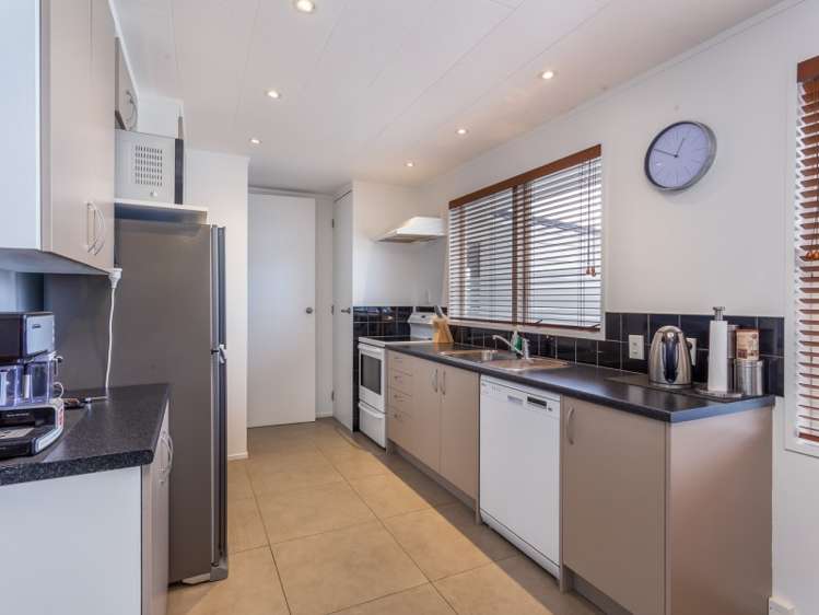 1a Routley Drive Glen Eden_5