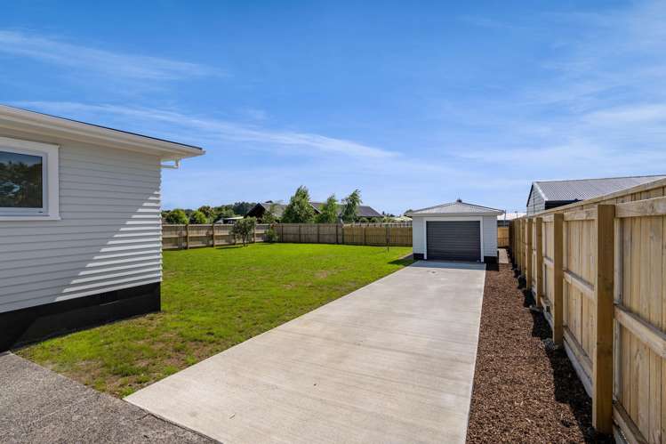 110 Brecon Road Stratford_25