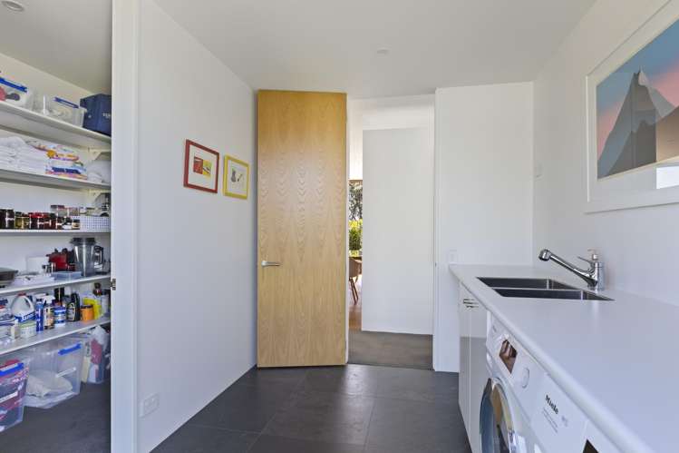 5 Barrett Street Westown_25