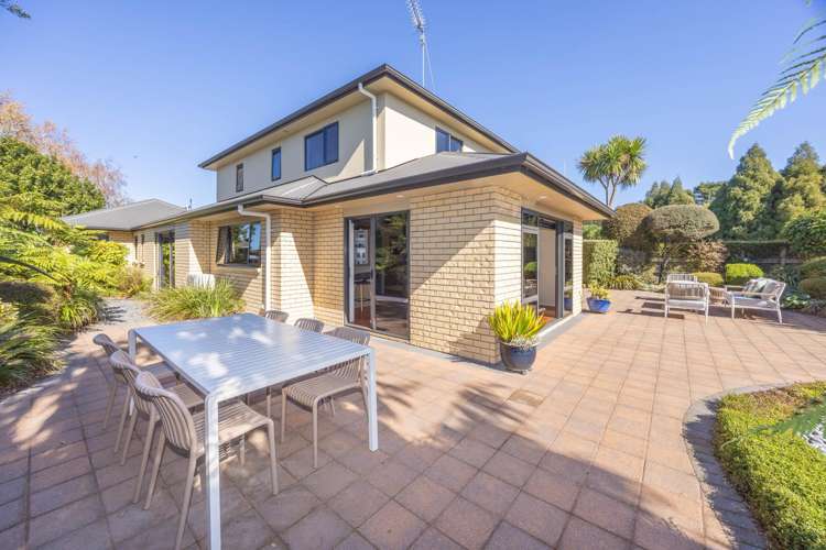 72 Barrington Drive Huntington_32