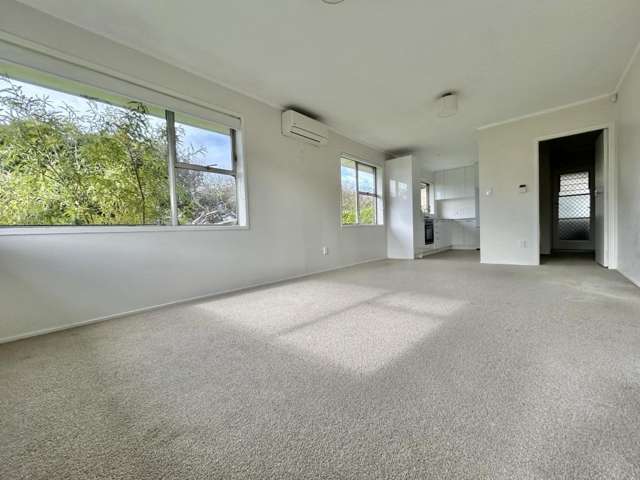 1/4 Inkerman Street 10051_4