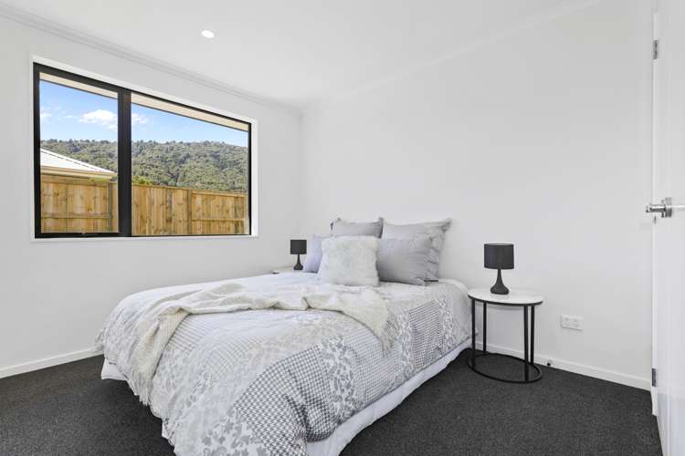 19 Lloyd Crescent Pukehangi_13