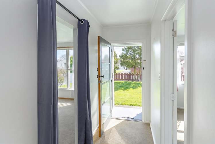 33 Stuart Crescent Masterton_8