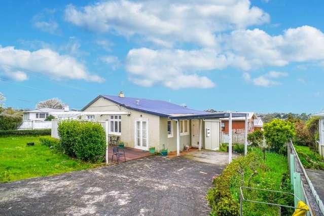 FAMILY HOME IN MASSEY