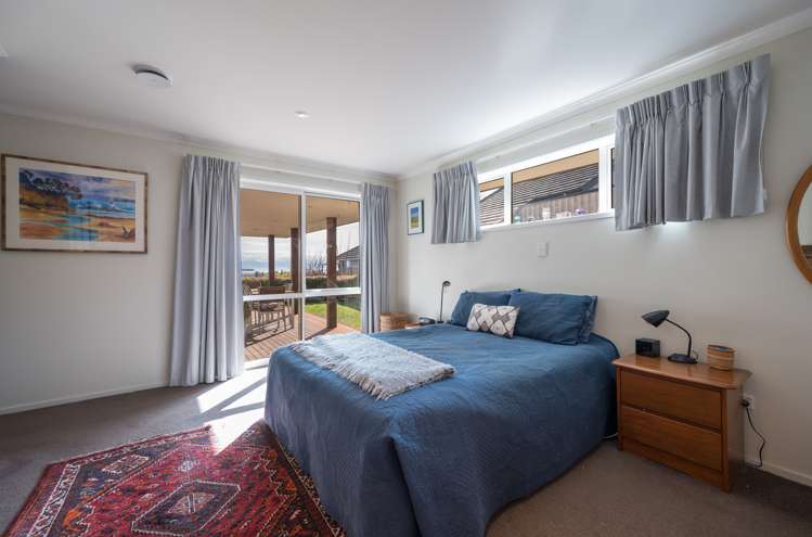 5 Norfolk Place Stoke_13