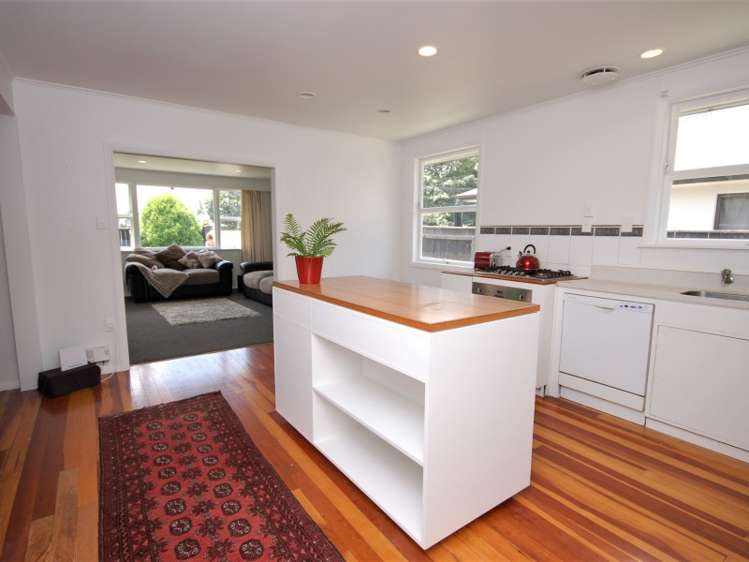 2/27 Wheretia Street Taupo_5