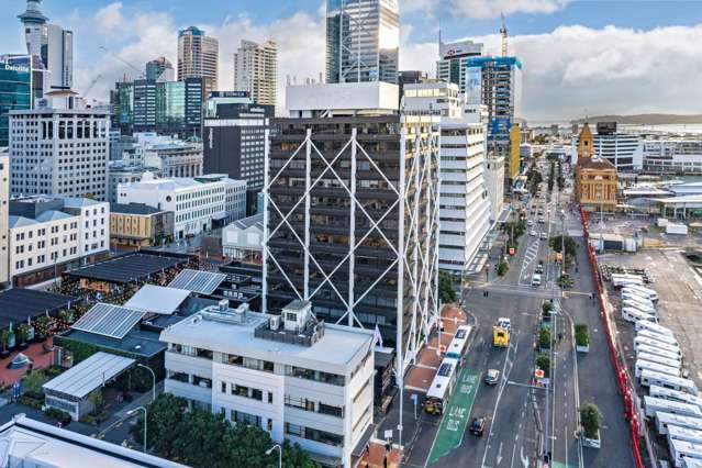 AUCKLAND'S WATERFRONT OFFICE