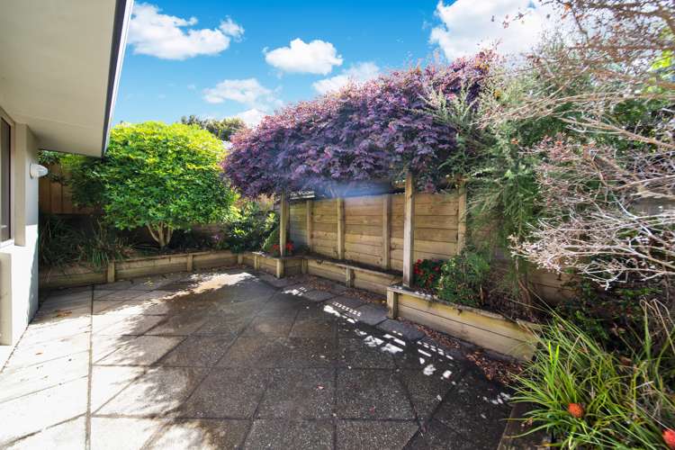 2 Orlando Close Frankleigh Park_17