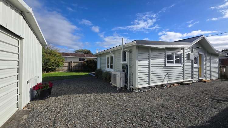  A/12 Islington Street Trentham_14