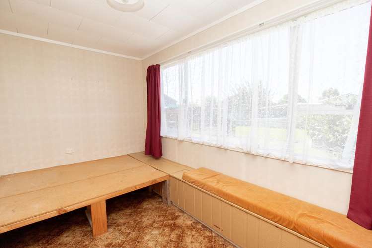 11 McClean Place Ngatea_17