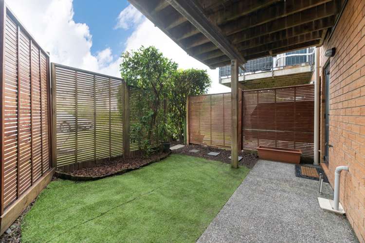 230/172 McLeod Road Te Atatu South_10