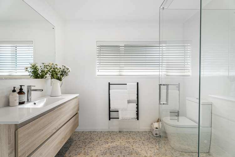 785 Whangaparaoa Road Manly_18