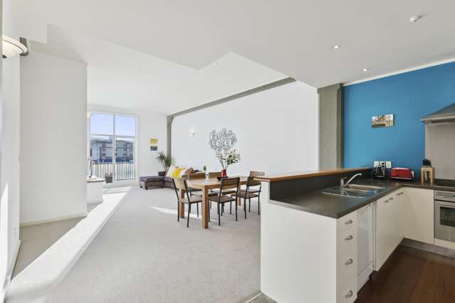 Bask in ‘The Banks’ | BEO $625,000