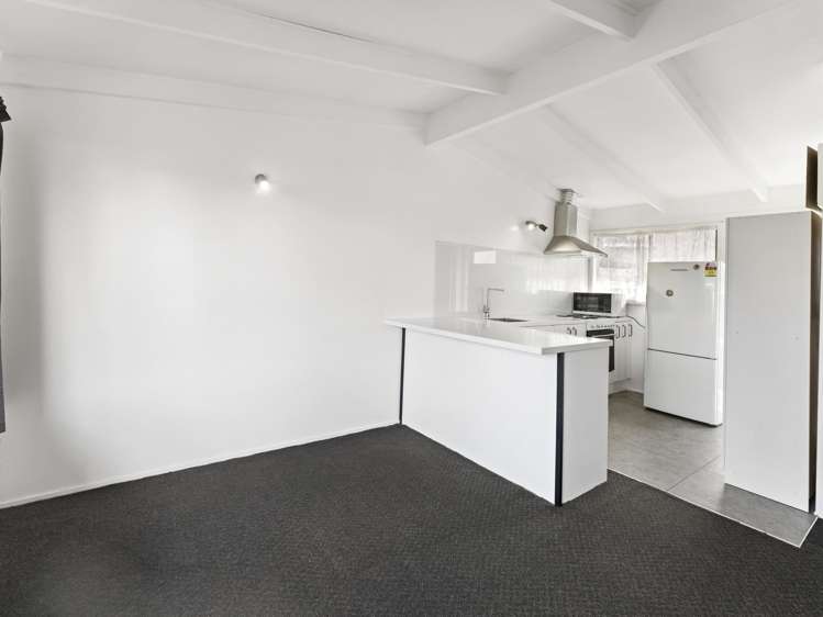 2/14 Idlewild Avenue Mangere_6