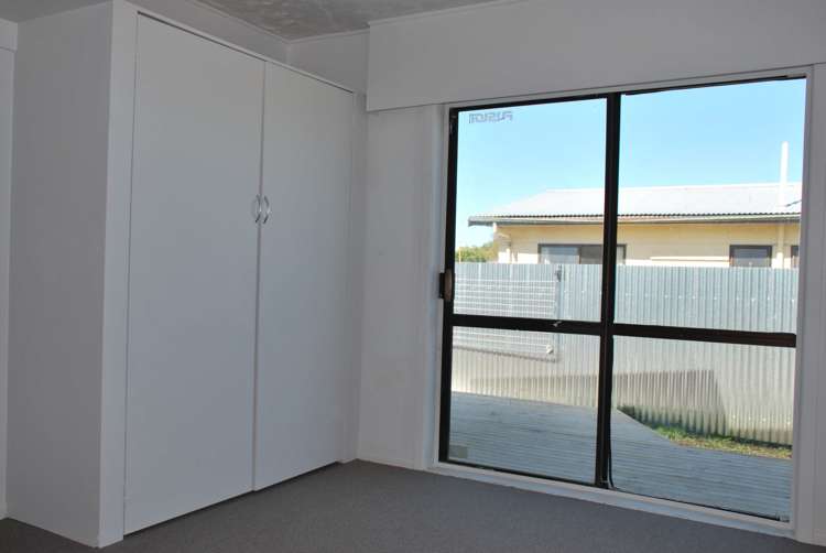 10a Holmes Place Flaxmere_10