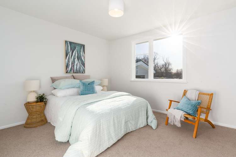 36 Waihora Crescent Waitangirua_10