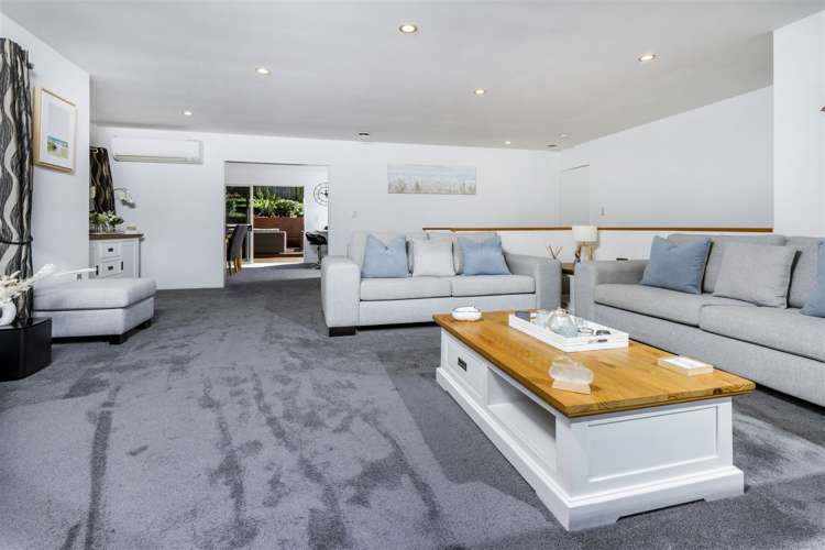 14 Caversham Drive Torbay_5