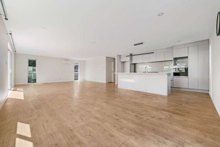22C Buscomb Avenue Henderson_8